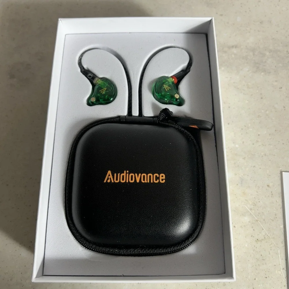 Audiovance Vibes 202ML Wired Earbuds - Lightning Plug Version